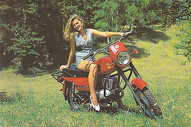 Советские люди с уважением относились к большинству моделей мотоциклов, которые выпускались отечественным автопромом. Это было не такое предвзятое отношение как, к примеру, сейчас.