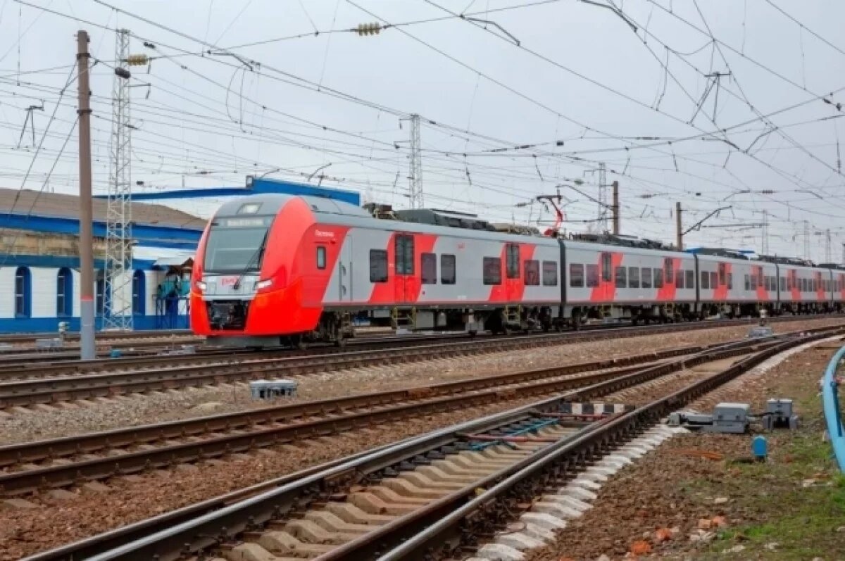    Состав скоростного поезда «Ласточка» будет увеличен в выходные дни мая