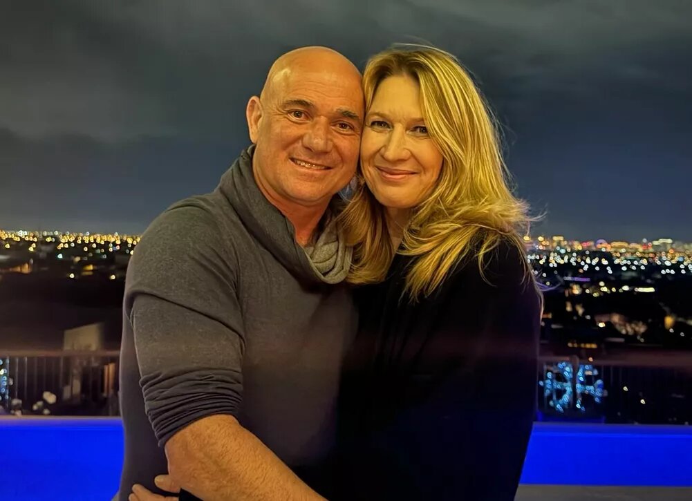    Легенды тенниса Андре Агасси и Штеффи Граф сняли романтическое видео