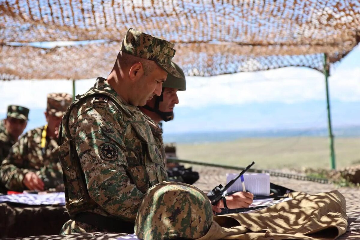 © Photo : press office of MoD of RA