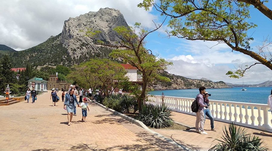 Набережная в Новом Свете // Фото: Туристический портал Республики Крым, Кристина Безумнова