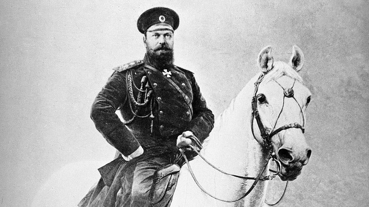 «Сильный немецкий акцент Александра III»: почему на единственной сохранившейся записи российский император поёт как иностранец