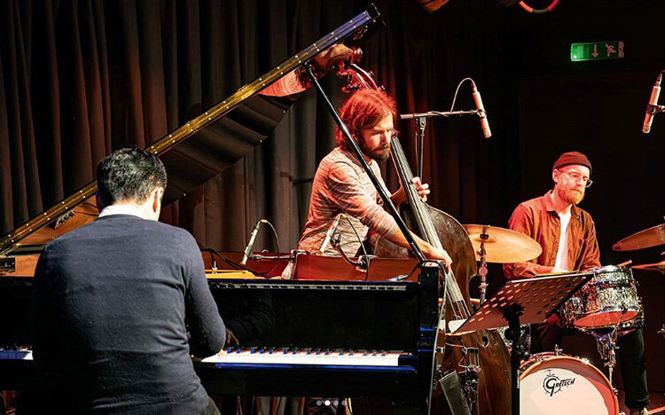 Выступление в знаменитом джазовом клубе Peggy’s Skylight в лондонском Ноттинг-Хилле. С этими музыкантами я играю уже ровно 10 лет. Фото: John Berry