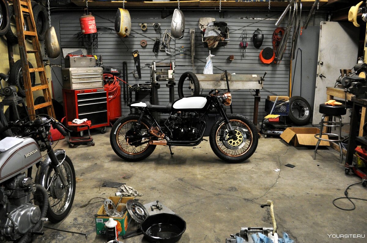 Данная модель мотоцикла называется Cafe Racer