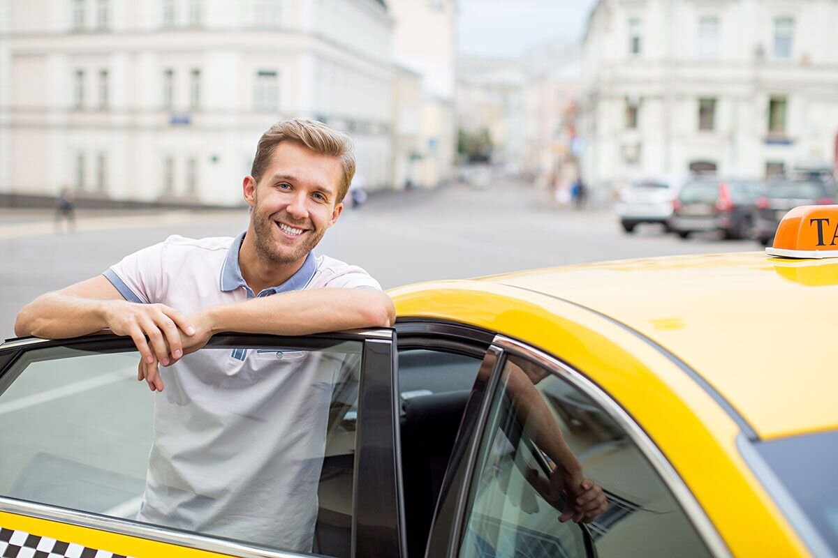 Таксист — востребованная профессия со своими профессиональными стандартами📷
