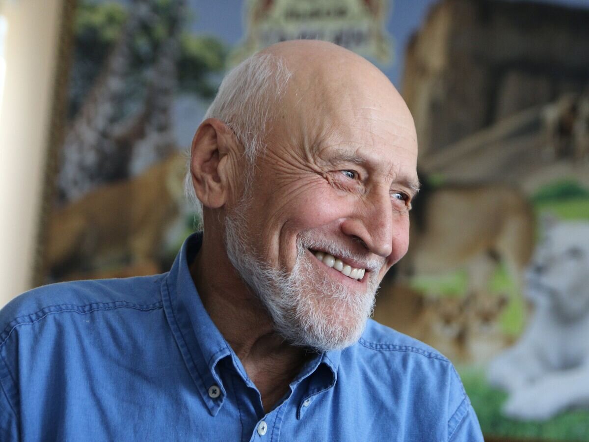    Николай Дроздов на съемках программы "В мире животных" в крымском сафари-парке "Тайган"© РИА Новости / Артем Креминский