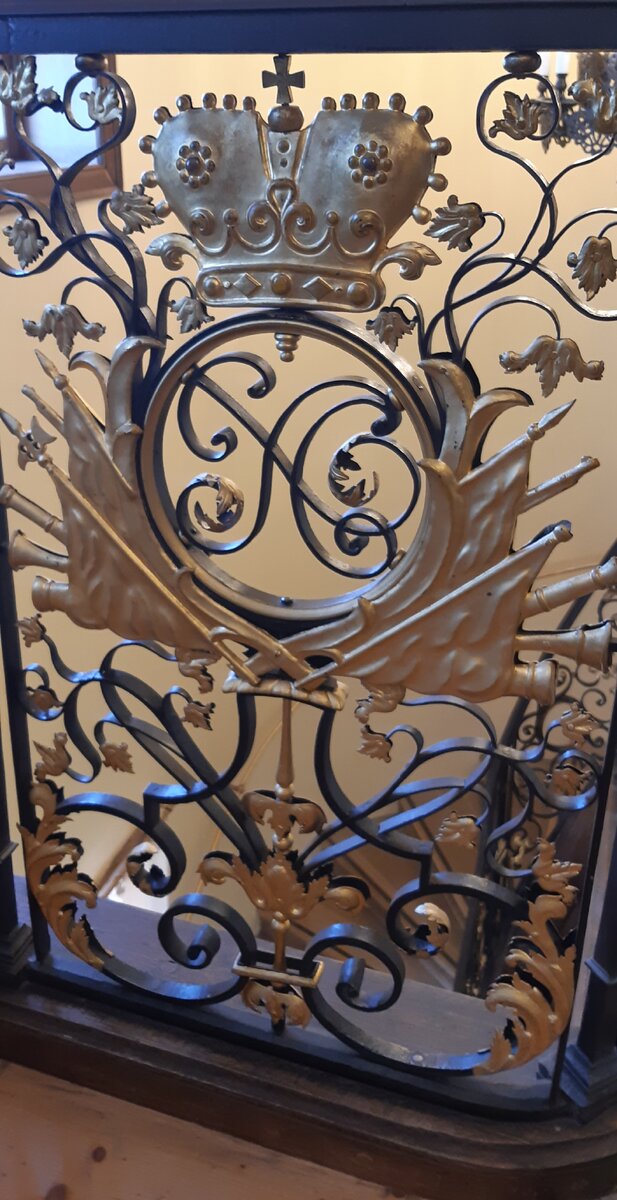 Монограмма Петра I Алексеевича.