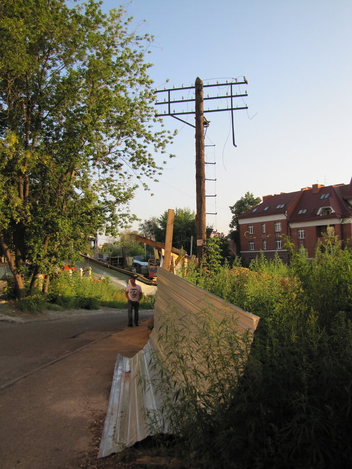 Тот же столб, примерно 2012 год.