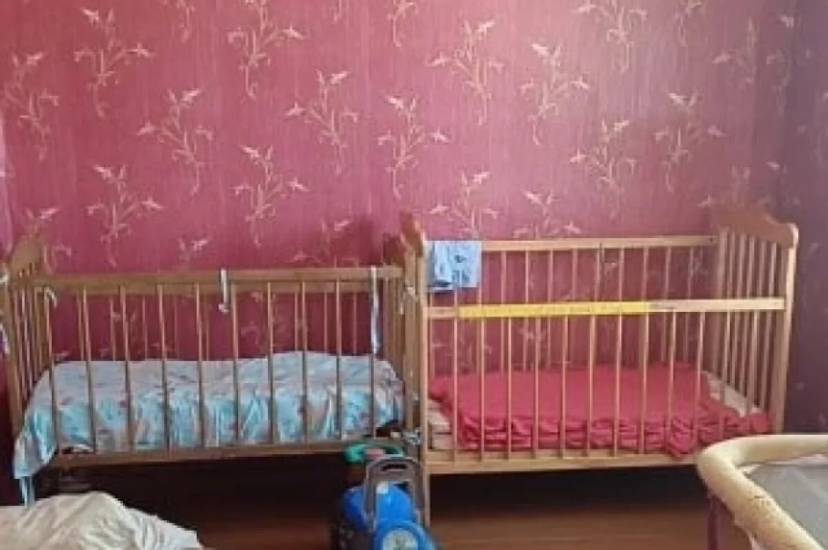    Рыдали от голода и не умели говорить.