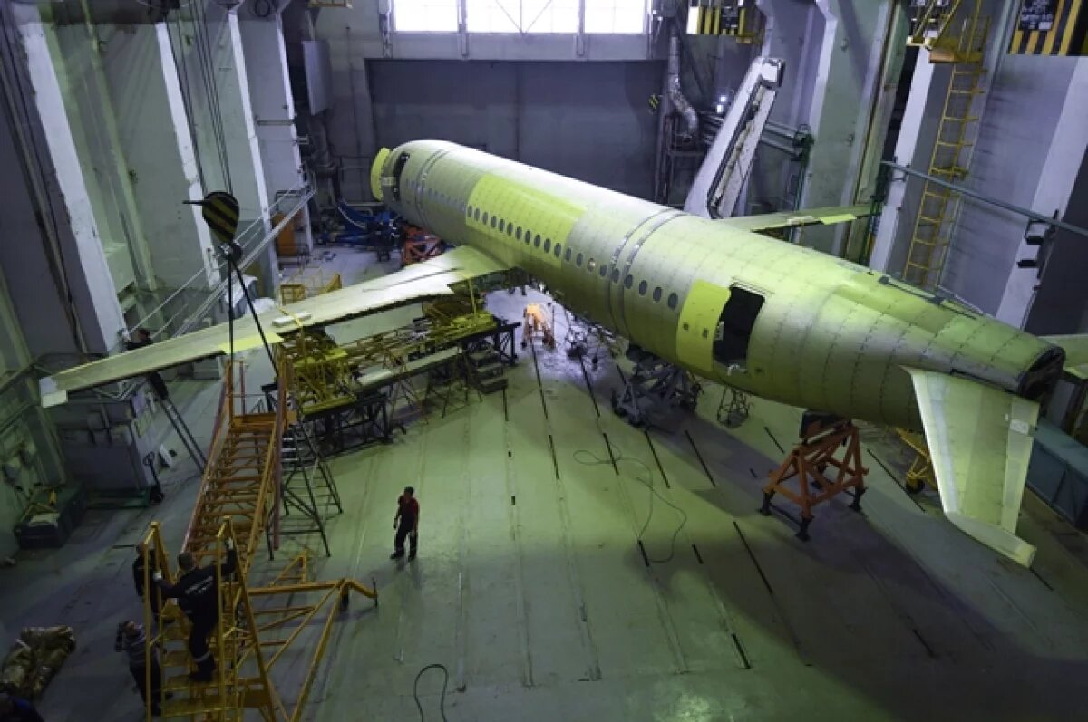    Сертификацию самолета SSJ-New завершат в 2025 году