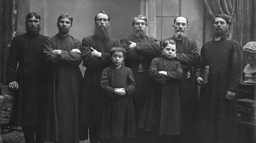Купцы старообрядцы с сыновьями. Нижний Новгород. Беспоповцы.