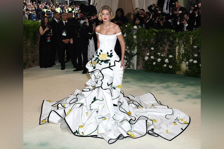    Дресс-код бала Met Gala в этом году — «Сад времени».   
Фото: © Photo Image Press / Keystone Press Agency / www.globallookpress.com