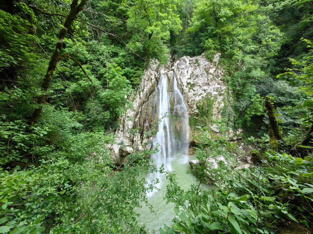 Верхний агурский водопад - общий вид