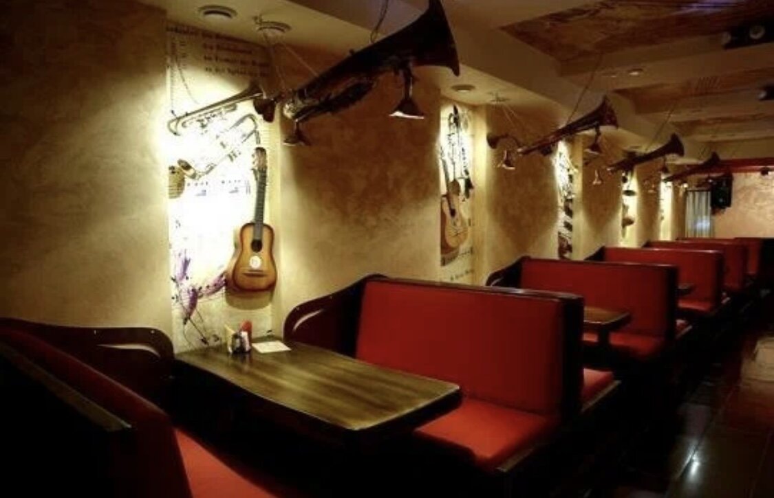 Фонотека- кафе на ул.Б.Покровская