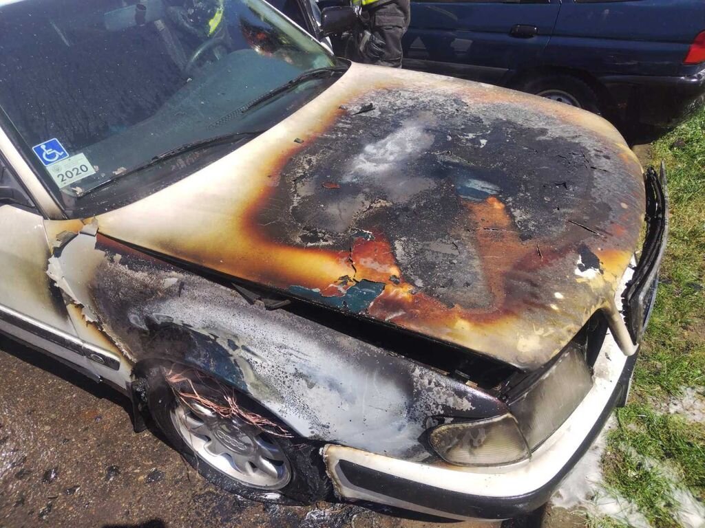 Квартира и два автомобиля горели в Гродно в минувшие сутки. Спасатели ликвидировали возгорания. Люди не пострадали, сообщили в Гродненском ОУМЧС.