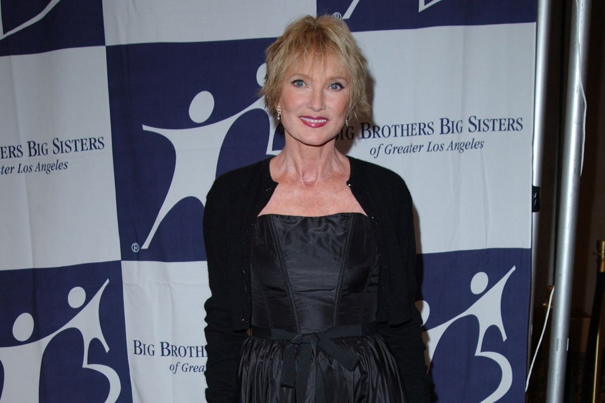 Продюсер Верна Харра