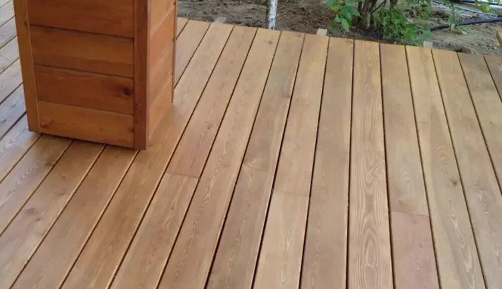 Палубная доска в интерьере