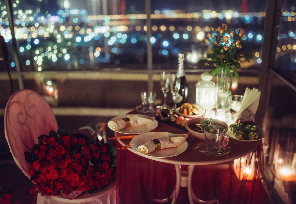 Вечер в ресторане.