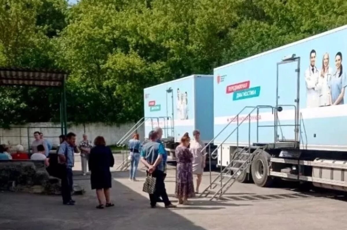    Жителей Веневского района обследовали врачи в мобильном комплексе