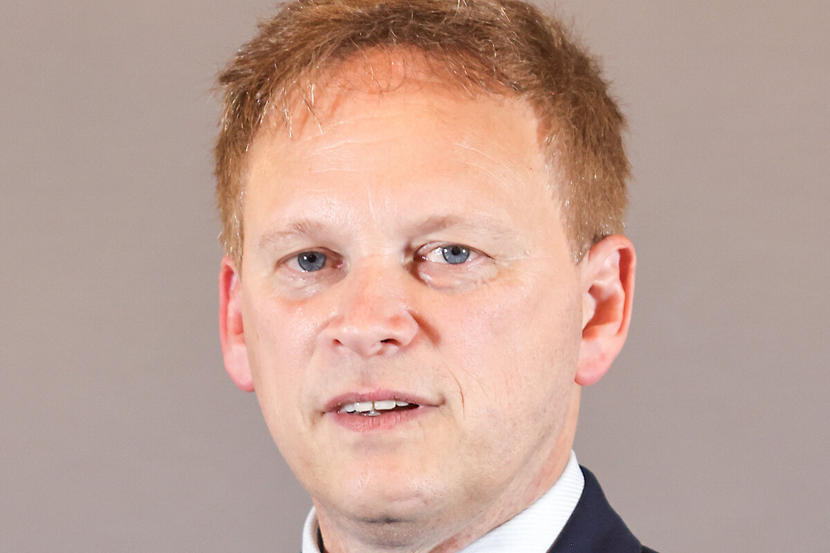 Глава Минобороны Британии сделал странное заявление о Путине | RuNews24 ...