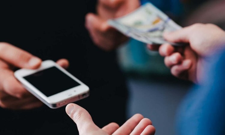    Классический вариант — продажа через доску объявлений