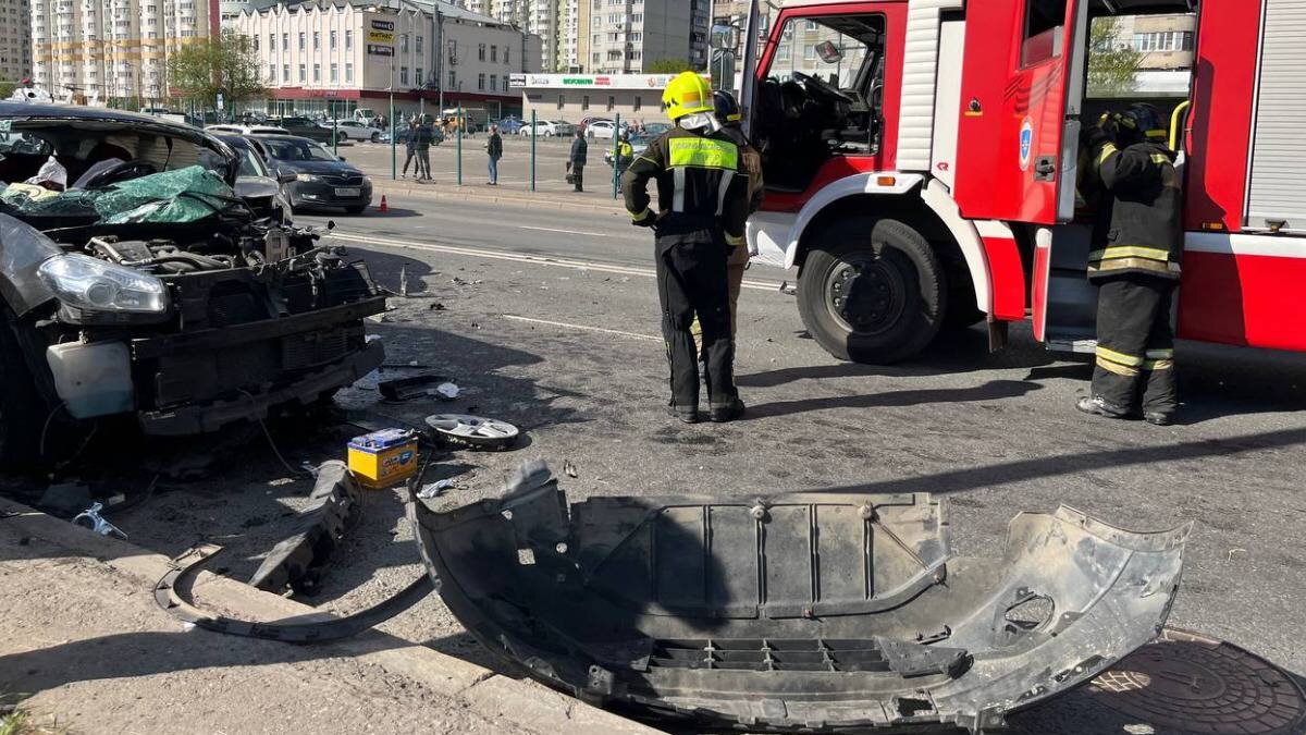 Крупное ДТП с участием нескольких автомобилей случилось в Митине | Вечерняя  Москва | Дзен