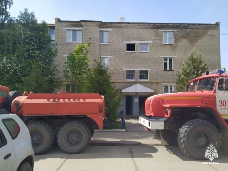    В Домбаровском районе на пожаре спасли 12 человек, среди которых 4 детей Марина Шарт