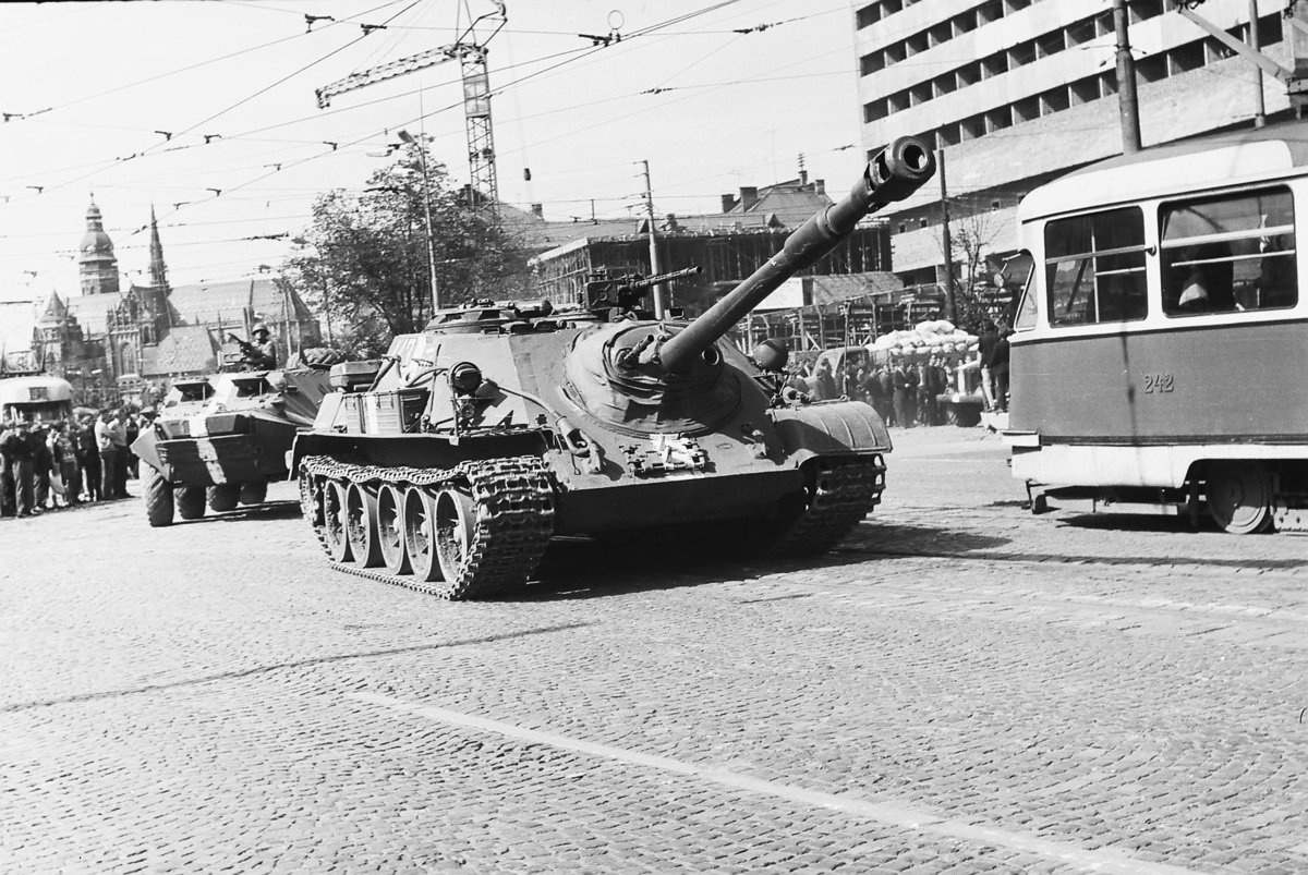 СУ-122-54 в Чехословакии в 1968 году