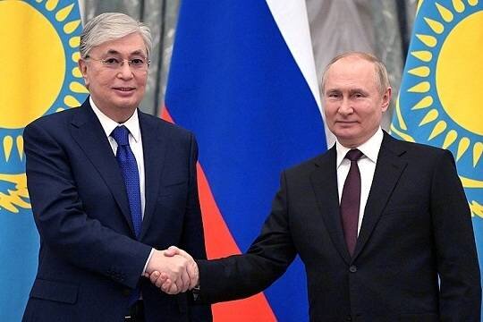    Владимир Путин поговорил по телефону с Касым-Жомартом Токаевым и поздравил его с днём рождения