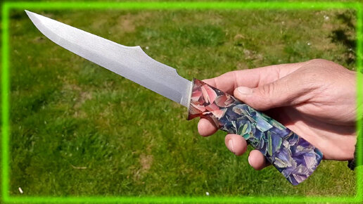 Нож с рукоятью из листьев кукурузы