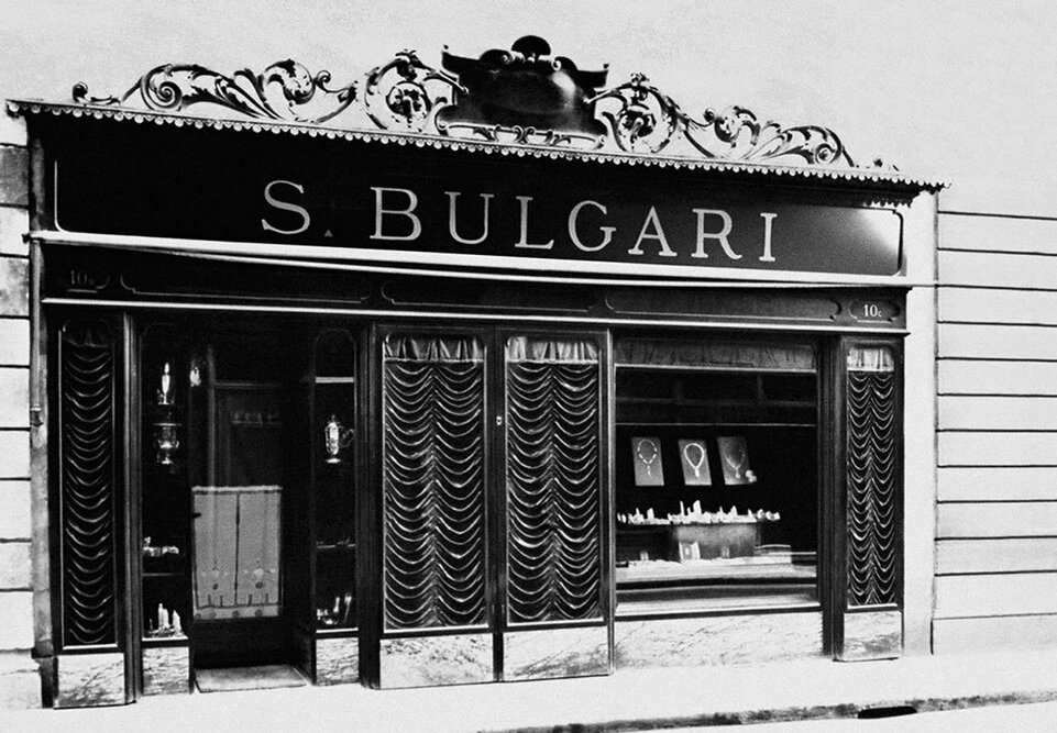  Основатель компании Сотирио Булгарис, который позже изменил свою фамилию на итальянский манер - Булгари, после переезда в Рим.-2