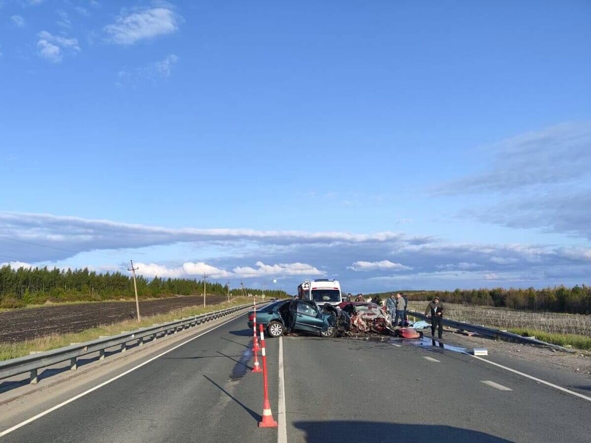    Место ДТП в Бессоновском районе Пензенской области© Фото : УГИБДД УМВД России по Пензенской области/Telegram