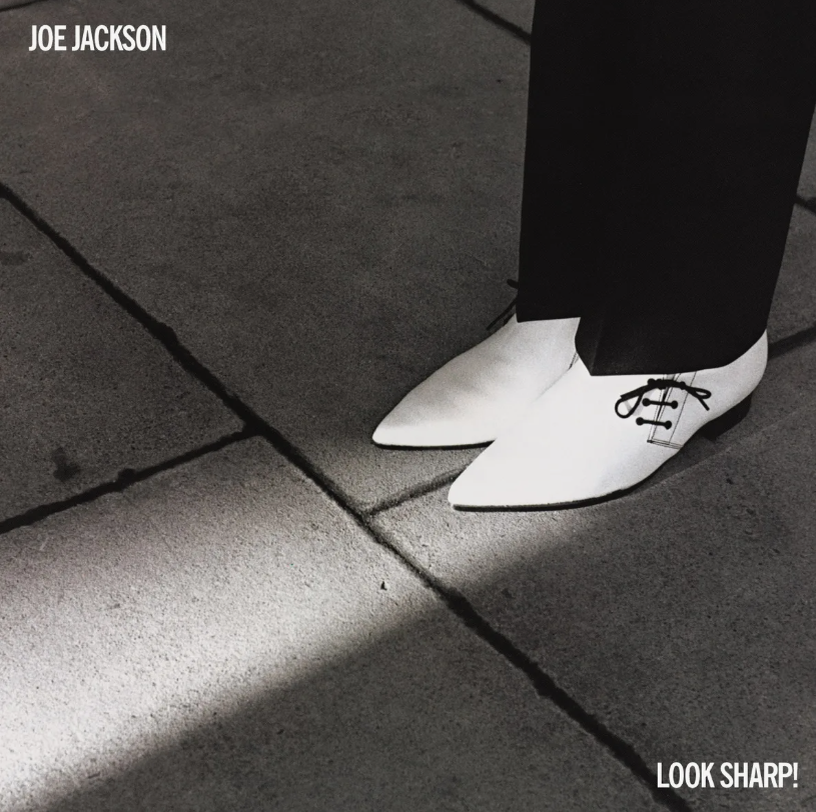 Белоснежные подкрадули стали главными героями обложки альбома британского музыканта Джо Джексона. Который, конечно, предпочёл бы видеть на конверте свой портрет, а не пару туфель на тротуаре.