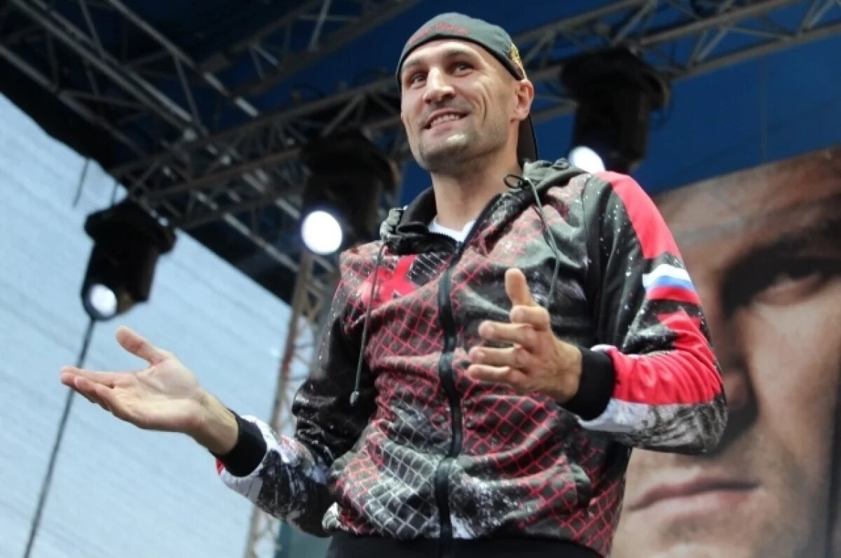    Боксер Ковалев проиграл Сафару в первом бою после двухлетнего перерыва