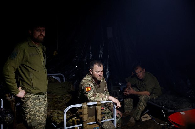    Украинские военные. Фото: Valentyn Ogirenko / Reuters