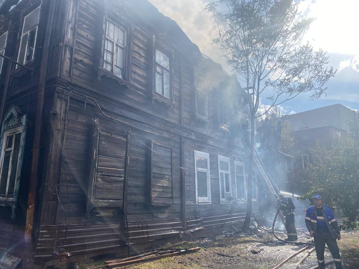 В центре Астрахани сгорел еще один жилой дом | PUNKT-A.INFO | Дзен