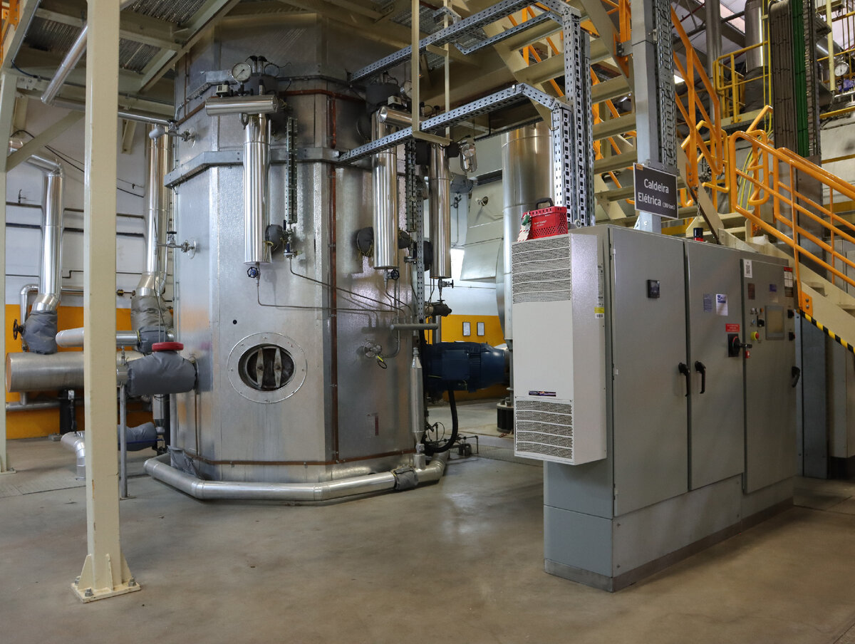 Электрический паровой котел шинного завода Continental в Лозаду