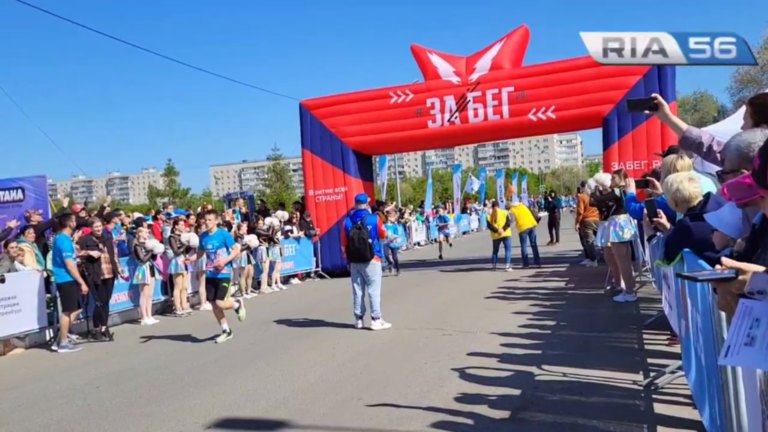    Всероссийский полумарафон в Оренбурге. Финиш и медали первых участников Кристина Просвиркина