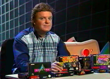 Сергей Супонев рассказывает о новых играх (фото из открытых источников в интернете...не помню откуда взял)