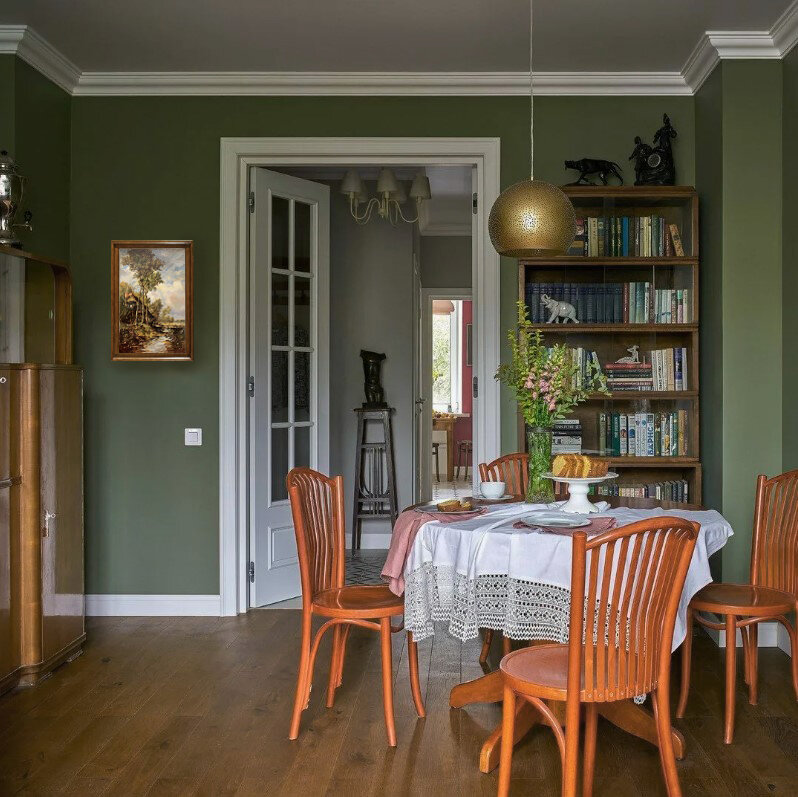 "Старая мельница близ Барбизона" в гостиной