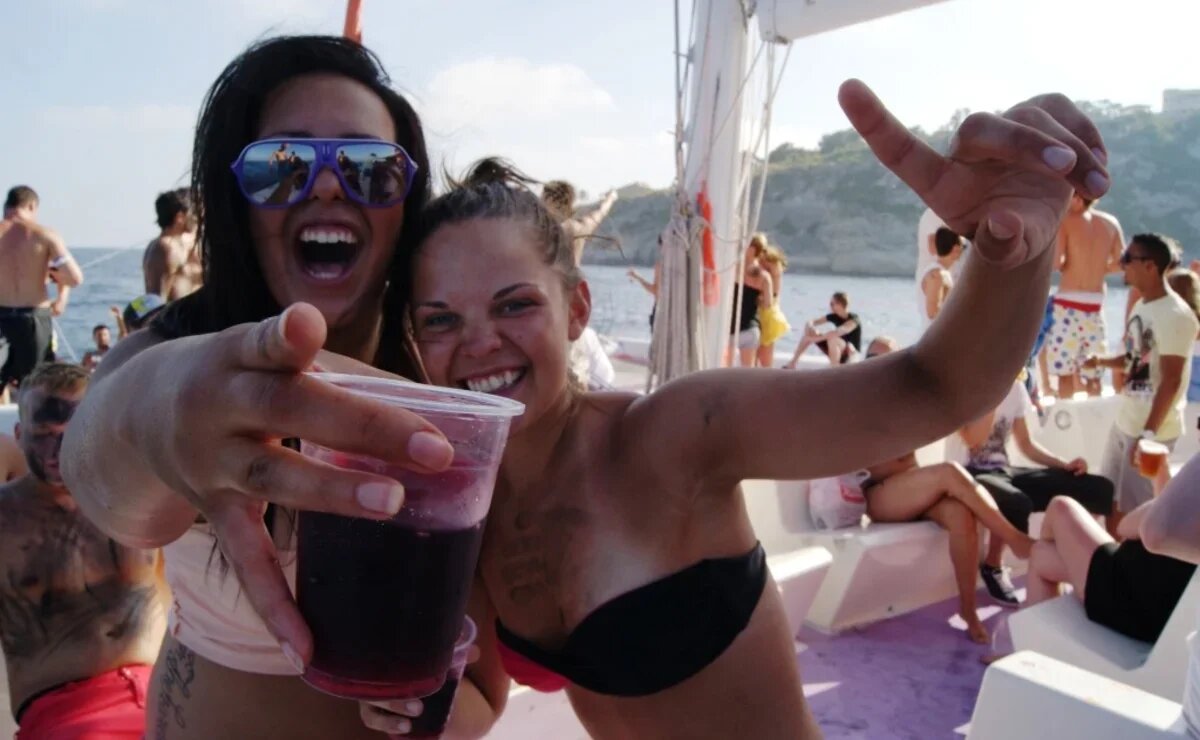    От платы за вход до запрета на посещение. Где вводятся новые ограничения для туристов