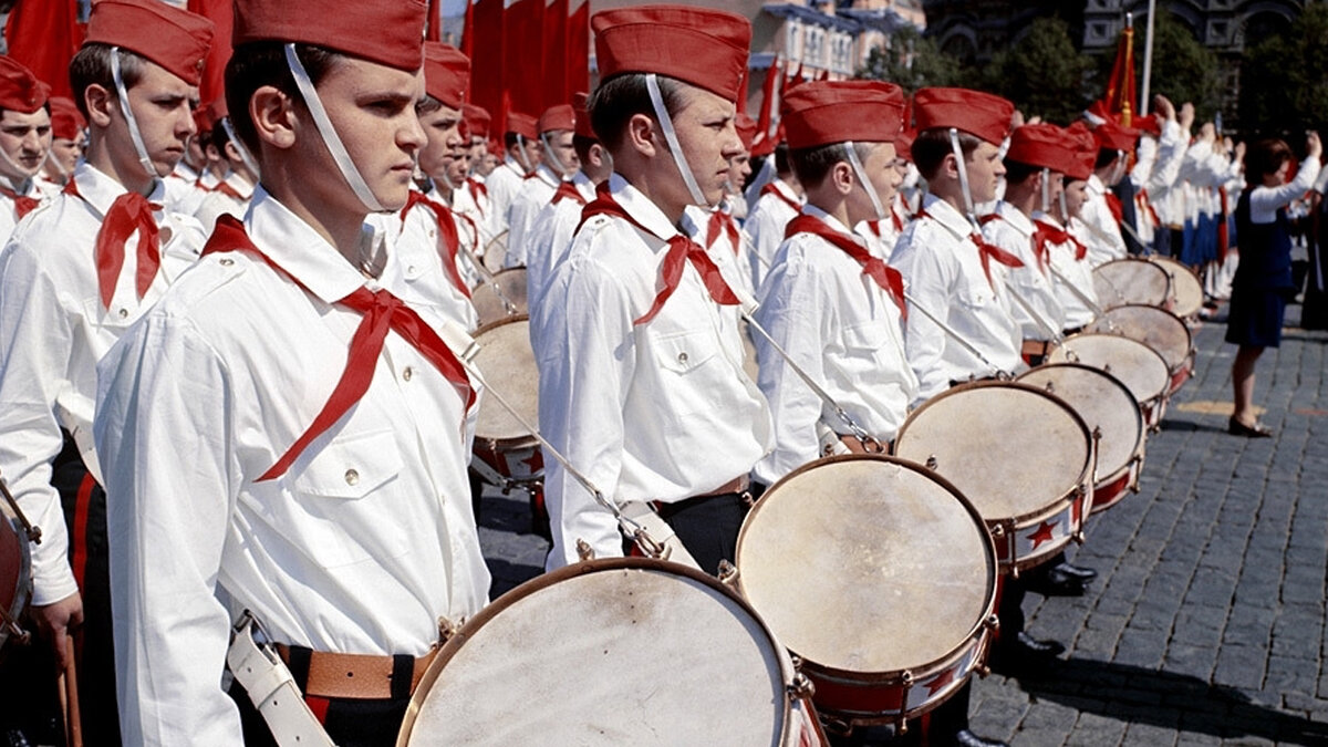 Пионерский парад на Красной площади, 1972 год