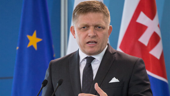    Министр обороны Словакии: премьеру Фицо нужна интенсивная медицинская помощь, но прогноз позитивный Анастасия Романова