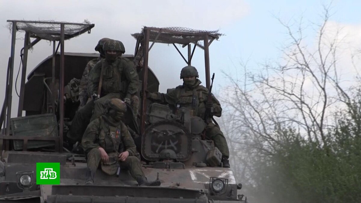    Самый мощный в мире самоходный миномет «Тюльпан» разносит бетонные укрытия ВСУ