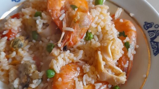 Рис с морепродуктами (африканская кухня)