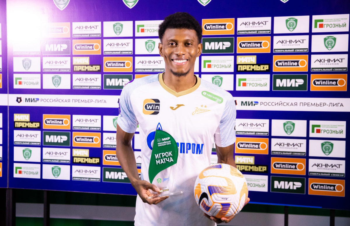 Матео Кассьерра практически гарантировал себе звание лучшего бомбардира РПЛ-2023/24. Фото: ФК "Зенит"