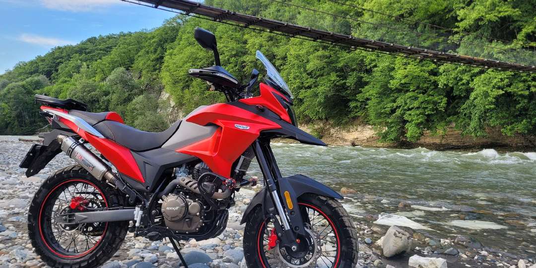 Легкий туристический эндуро мотоцикл ROCKOT DAKAR 250