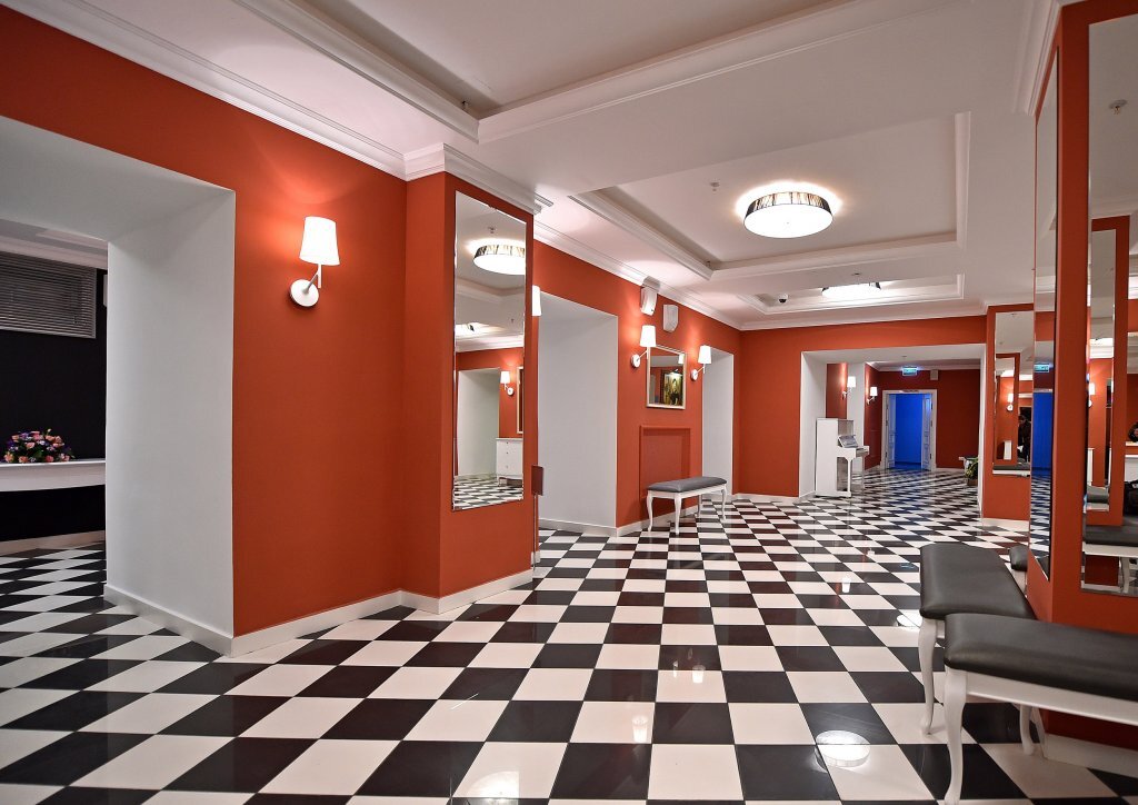 Гардероб. Вы фото из свободных источников.