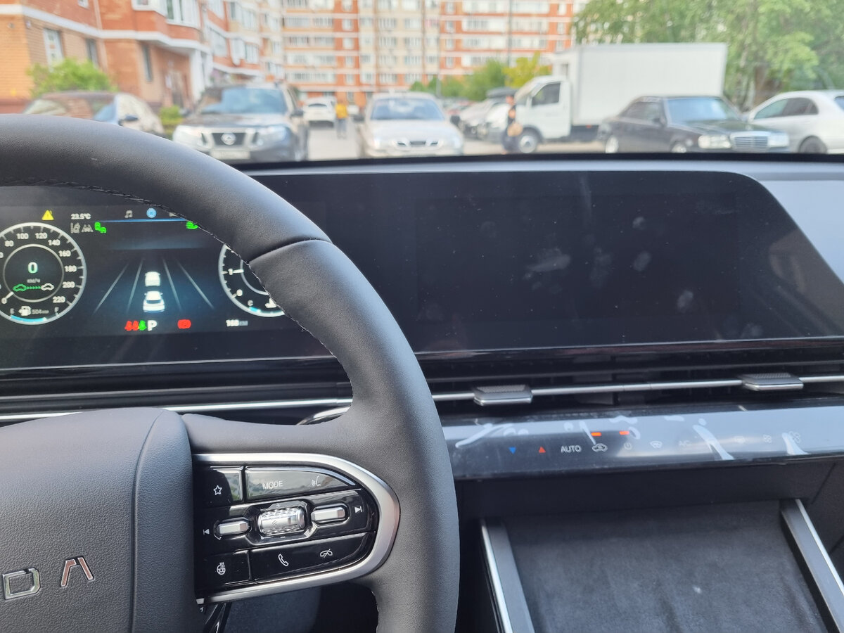 Второй дисплей чёрный 