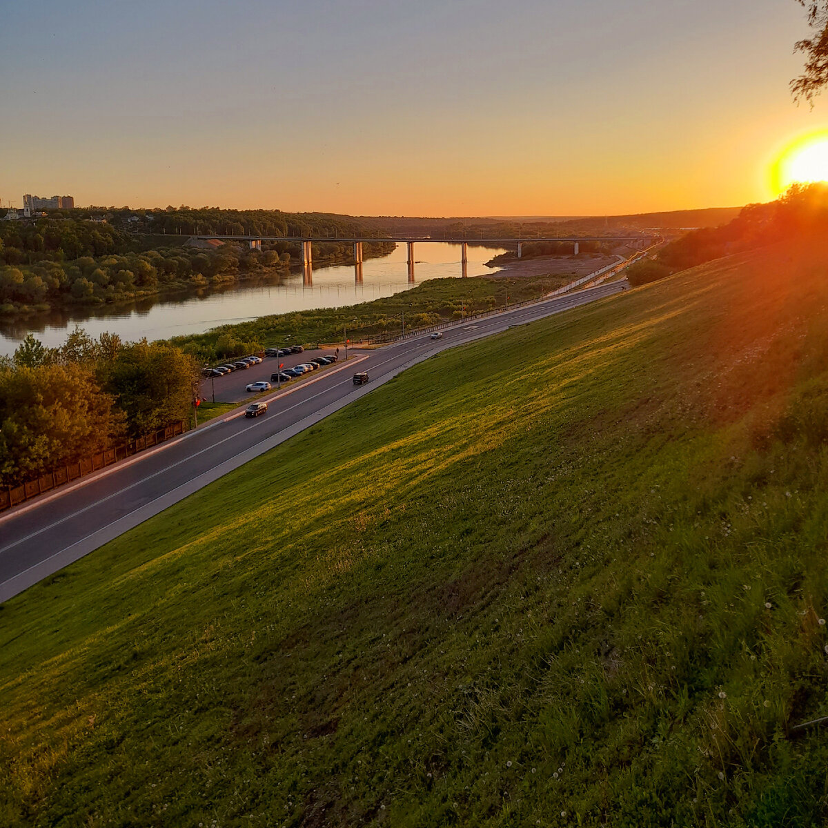 18 мая 2024 года, Калуга, вид со смотровой площадки Центрального городского парка.